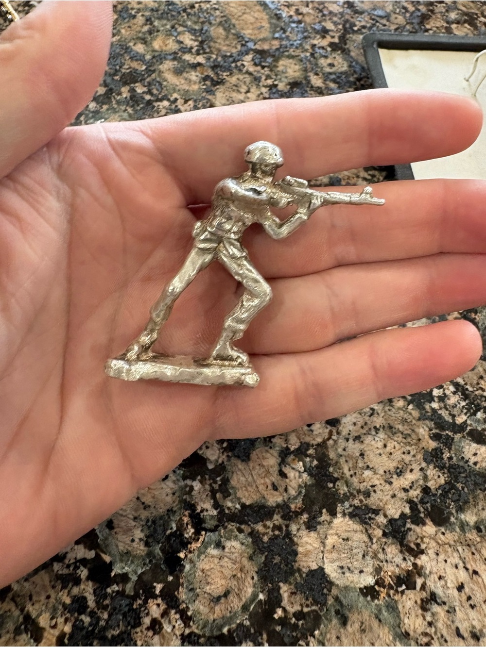 999 silver Soldier Figurine